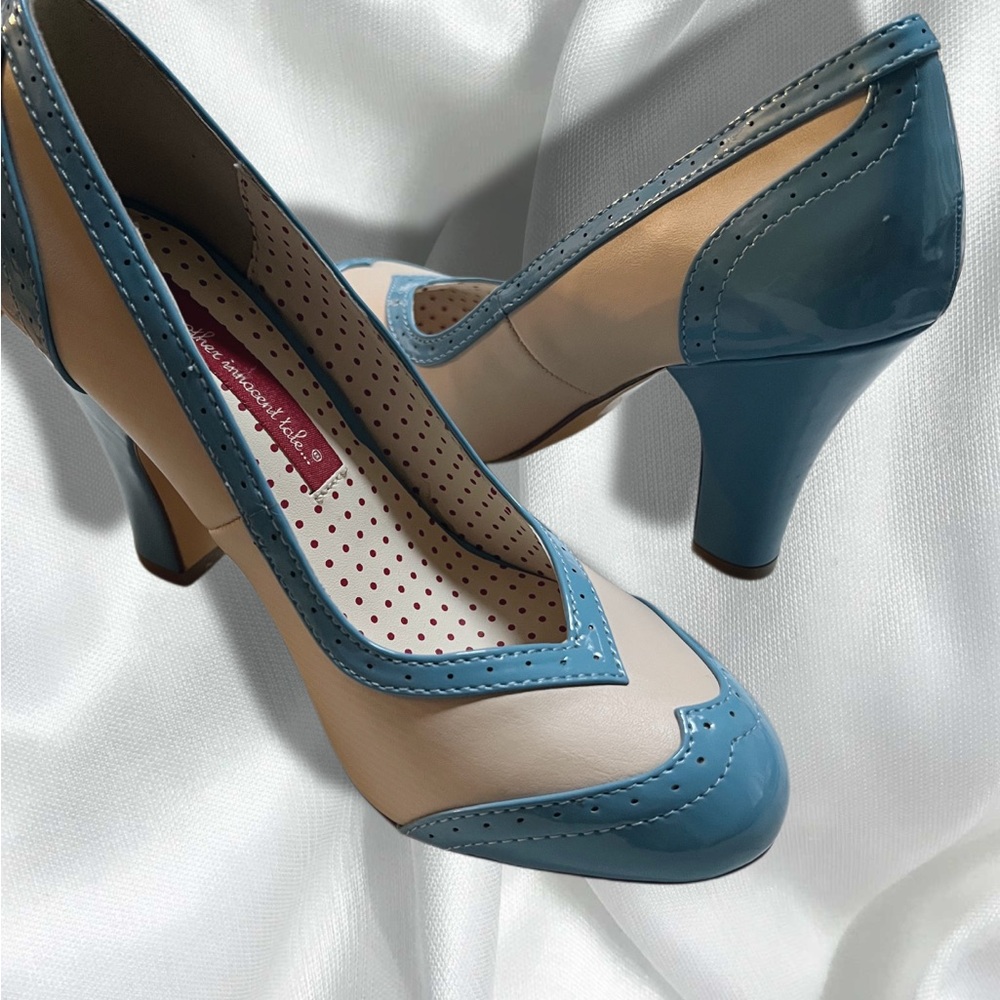 BAIT Belle Blue/Cream Patent Pumps Women's Shoes